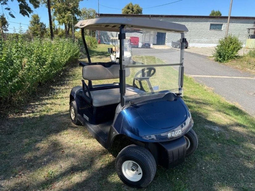 Použitý elektrovozík, pracovní elektrický vozík, EZGO, golfový vozík - modrý
