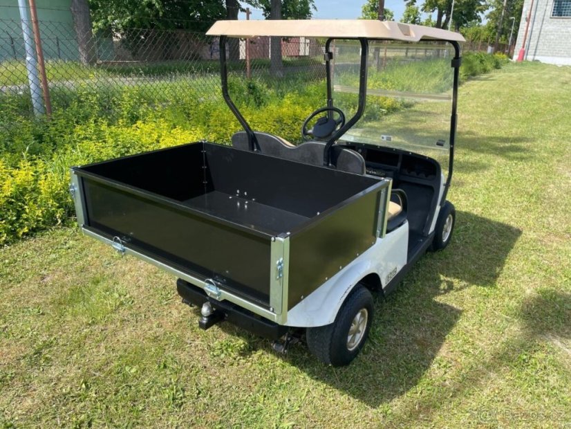 Použitý elektrovozík, pracovní elektrický vozík, EZGO, golfový vozík- bílý