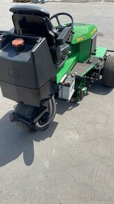 Použitá vřetenová sekačka JOHN DEERE 2653A